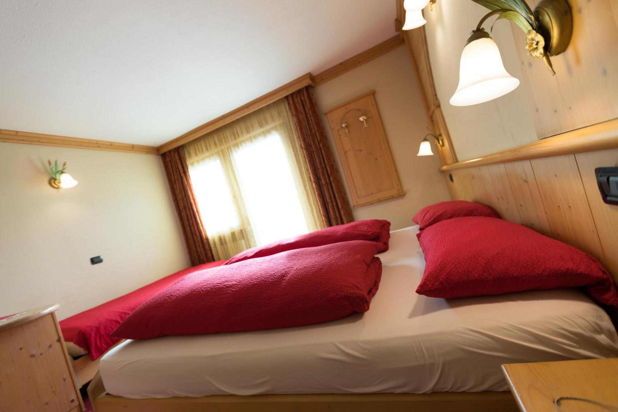 Hotel Champagne Λιβίνιο Εξωτερικό φωτογραφία