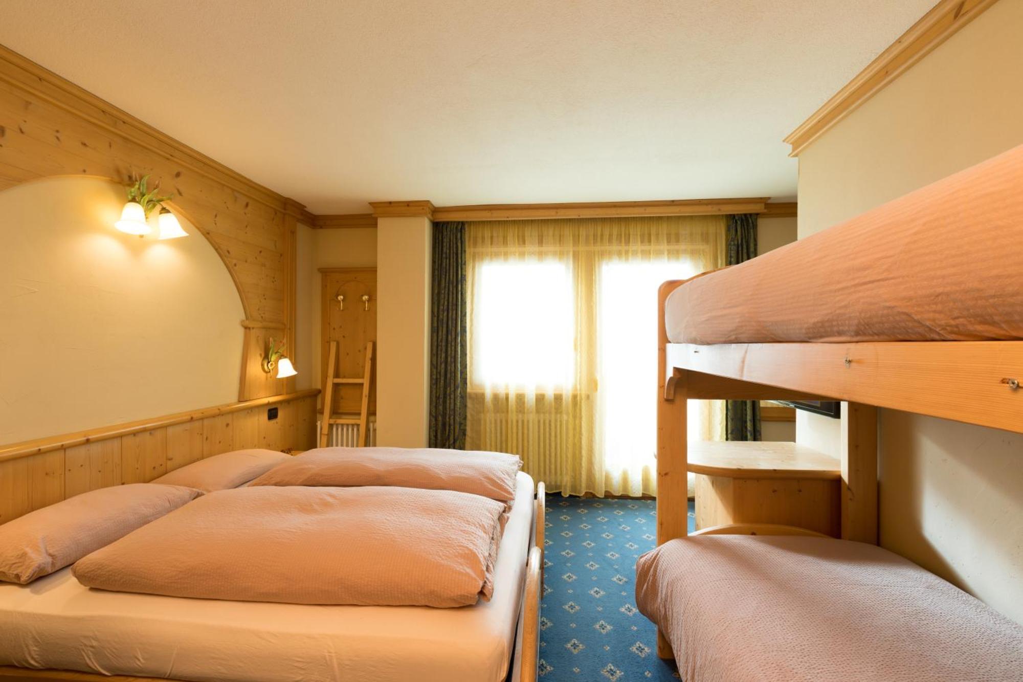 Hotel Champagne Λιβίνιο Εξωτερικό φωτογραφία