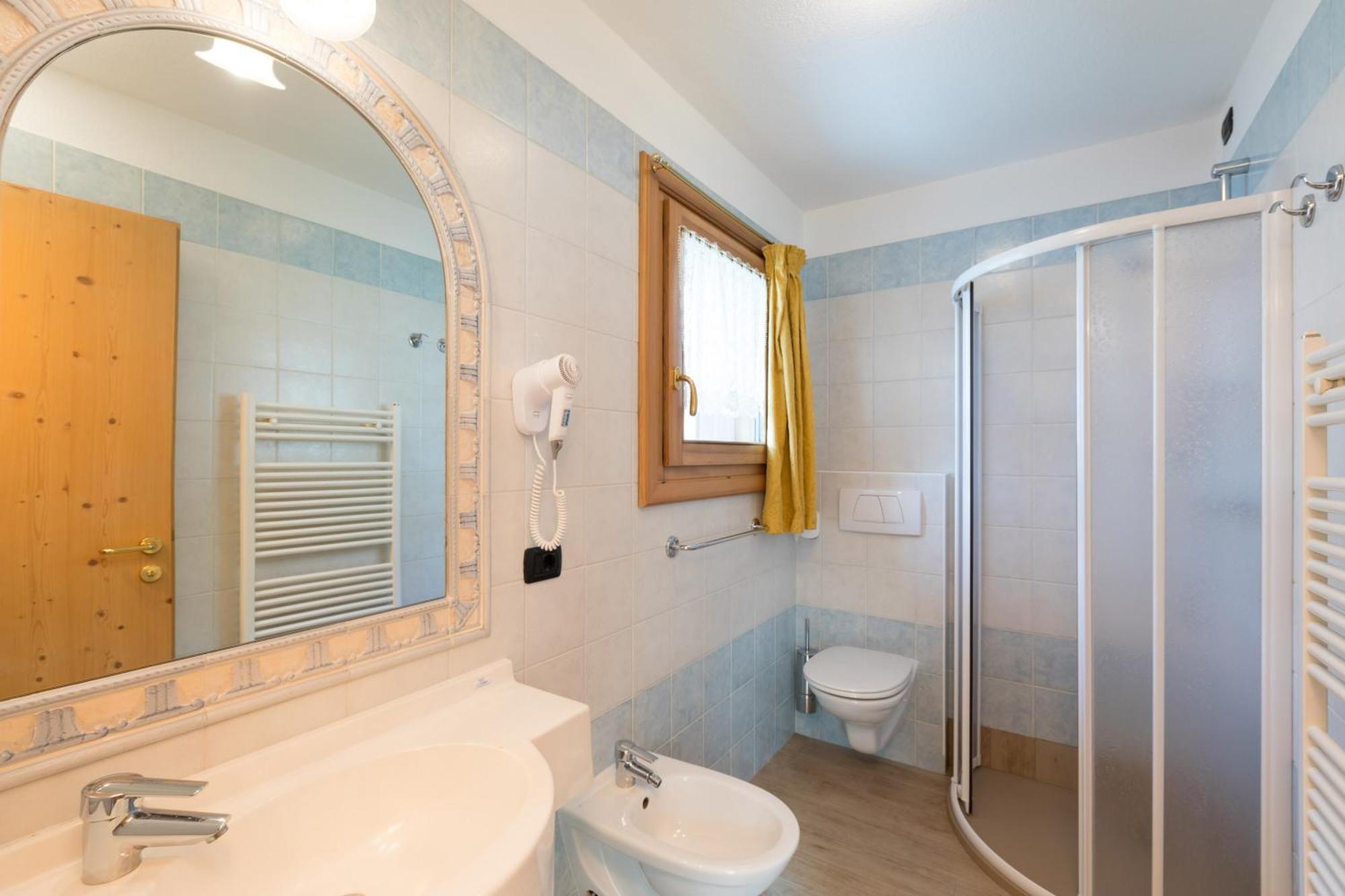Hotel Champagne Λιβίνιο Εξωτερικό φωτογραφία