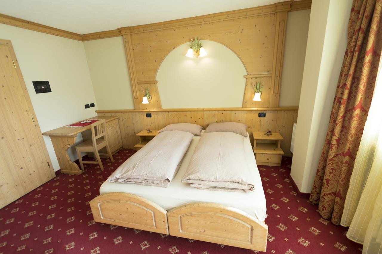 Hotel Champagne Λιβίνιο Εξωτερικό φωτογραφία