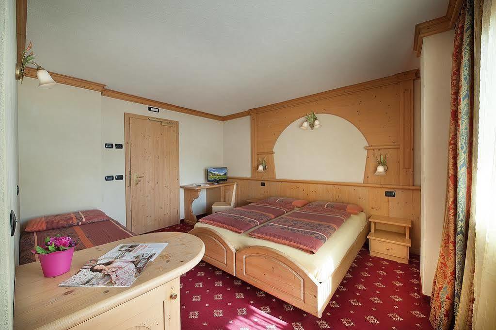 Hotel Champagne Λιβίνιο Εξωτερικό φωτογραφία